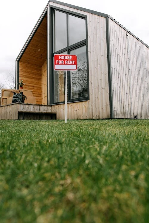 Home for rent sign